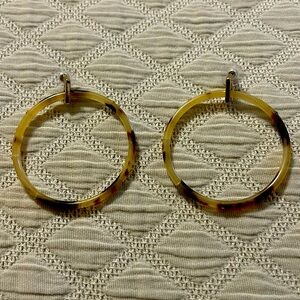 Noonday Collection Tortoise hoops with gold accents